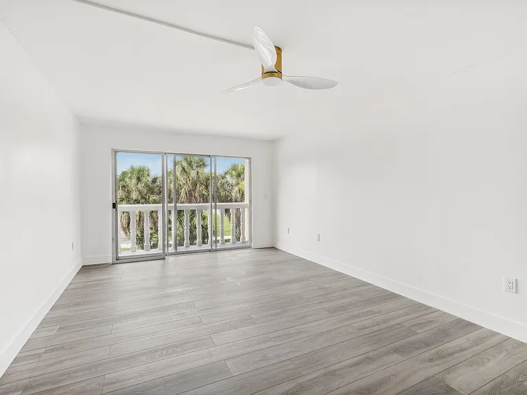 3704 Broadway #206 — Photo 7