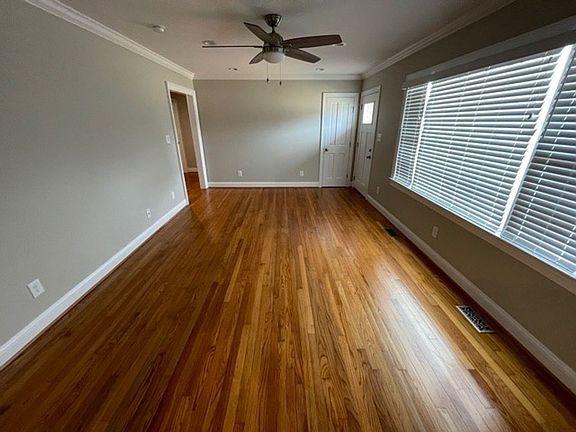 3rd image of 4881 Oak Level Rd