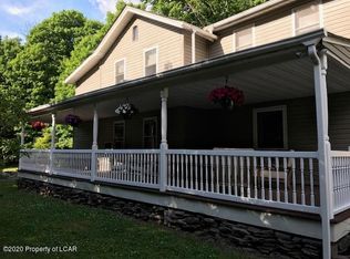 428 Ridge Ave, Dallas, PA 18612