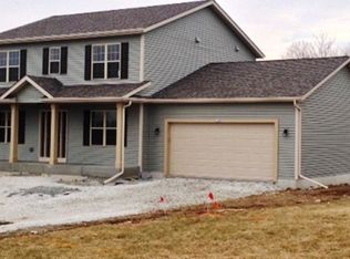 128 W Hvn, Watertown, WI 53094
