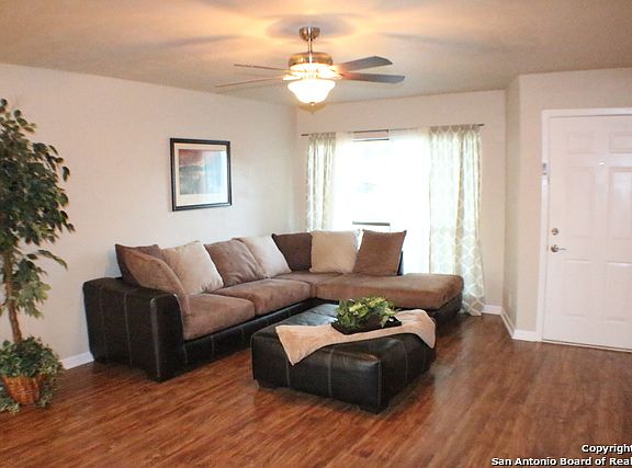 2nd image of 4980 Champlain