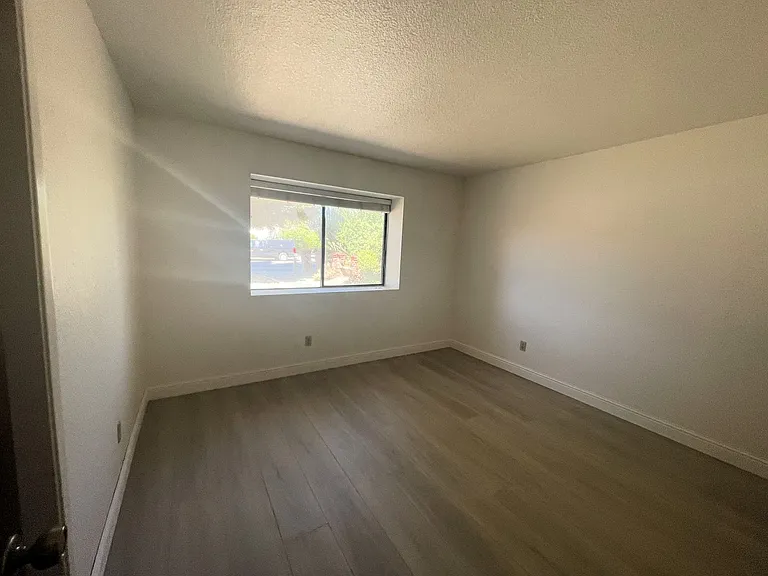 6250 Springview Dr — Photo 11