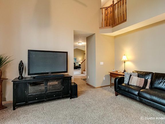 4th image of 2330 Waterford Way NE