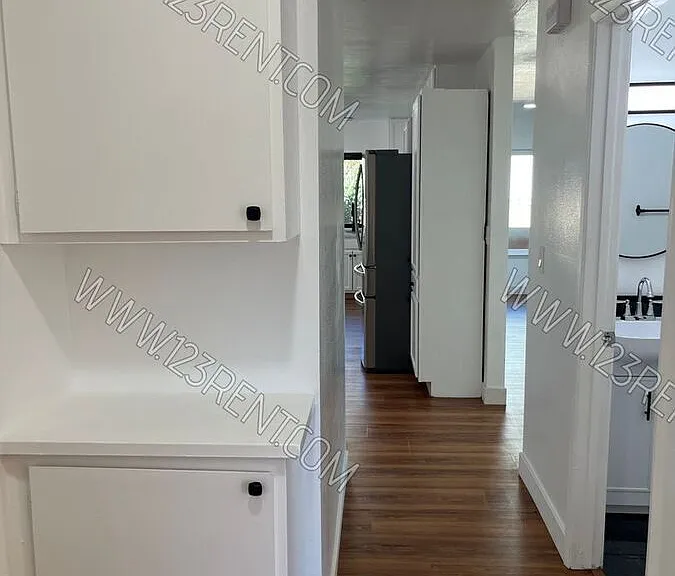 817 E Kildare St — Photo 9