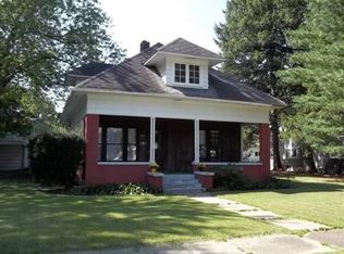 734 Walnut St, Clinton, IN 47842