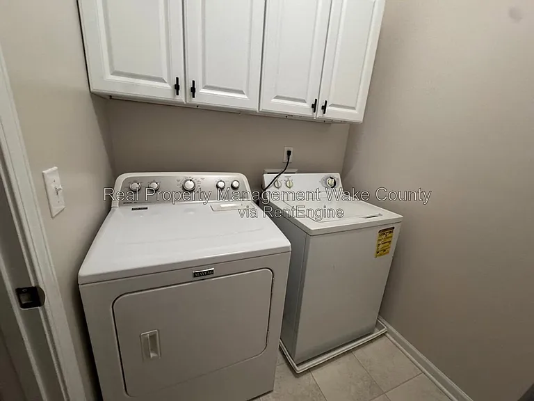 1365 Regulator St — Photo 11