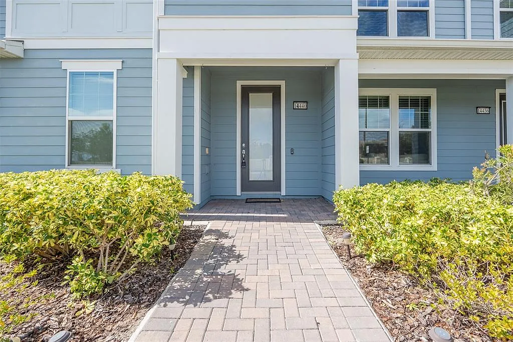 4 bed, 3.0 bath, 1809 sqft, $2,950 — Photo 4