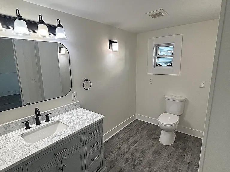 3 bed, 1906 sqft, $1,700 — Photo 3