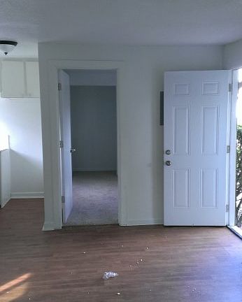 4th image of 7327 Harlow Dr