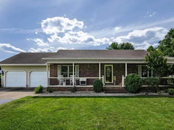 11539 Sherry Lynn Dr, Carbondale, IL 62901