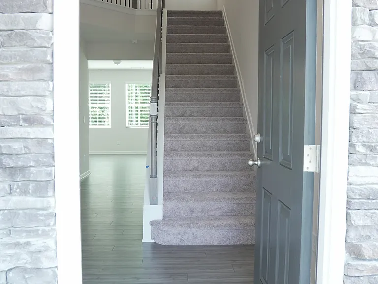 79 Pineview Dr — Photo 5