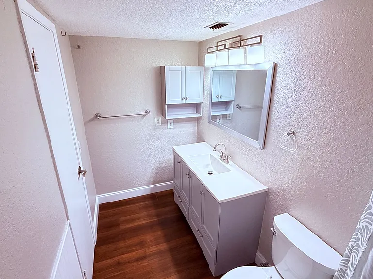 3640 S Saint Lucie Dr — Photo 19