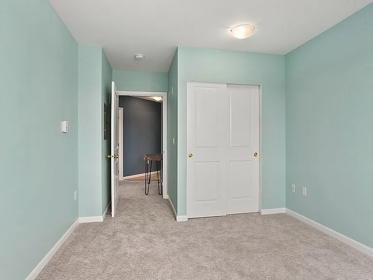Large second bedroom