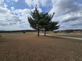 654 Country Club Ln, Houston, MO 65483