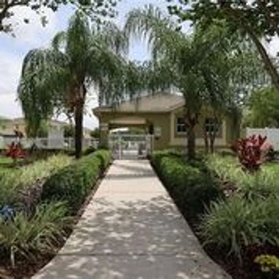 Reduced Rent! Beautiful Townhome In The Heart Of New Tampa! — Photo 4