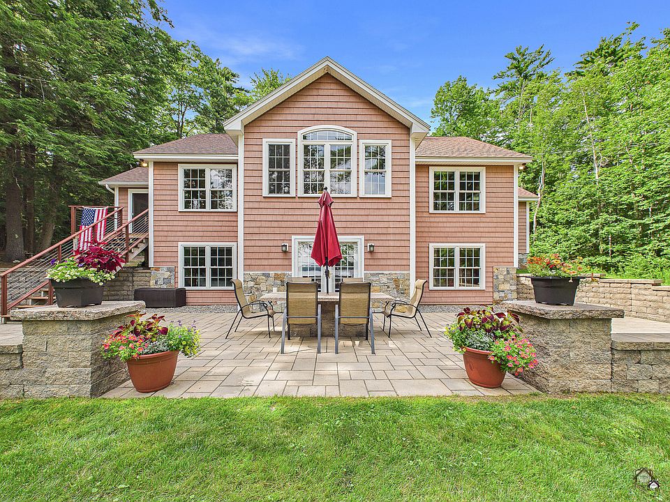 1st image of 25 Danforth Drive