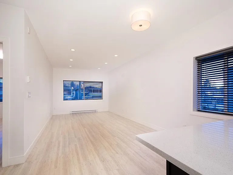 4548 Hastings St #302 — Photo 12