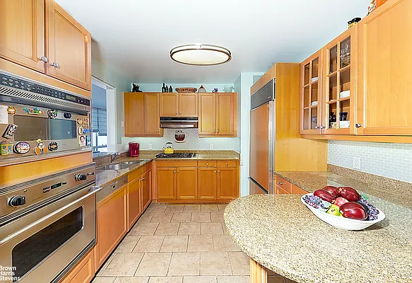 Rented by Brown Harris Stevens | media 5