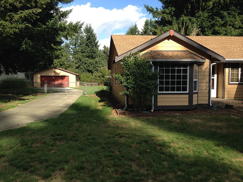 1st image of 11815 216th Avenue Ct E