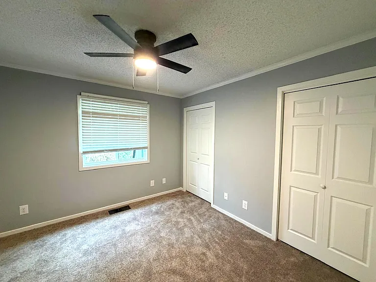 31 Canterbury Ct — Photo 18