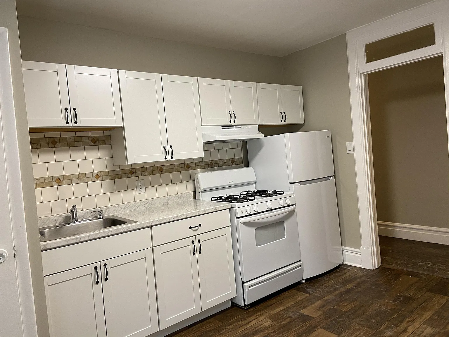 609 N Plum St — Photo 2