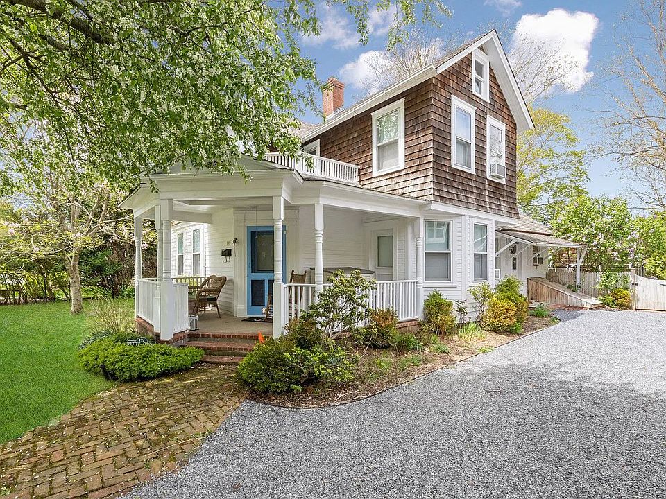 1st image of 192 Newtown Ln