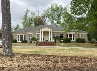 56 Woodbine Dr, Newnan, GA 30263