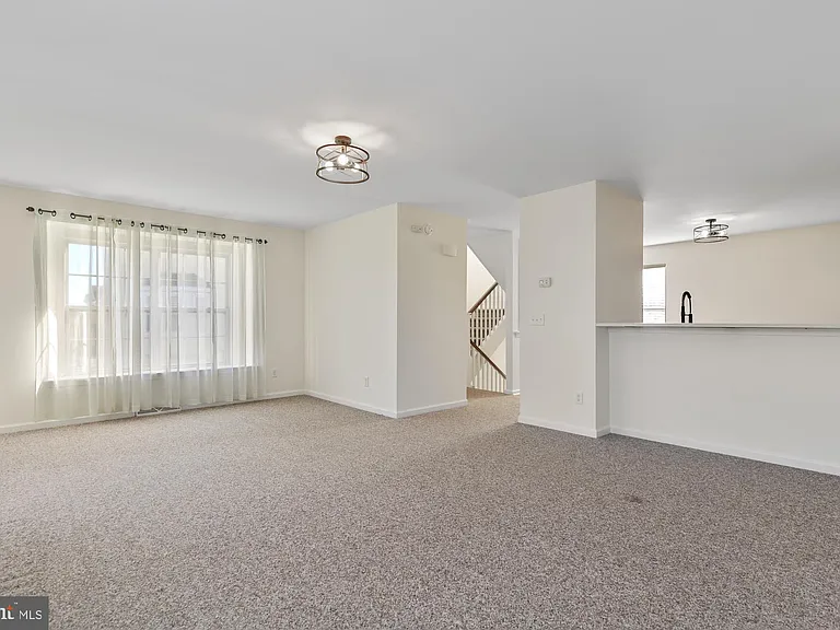311 Paradee Dr — Photo 14