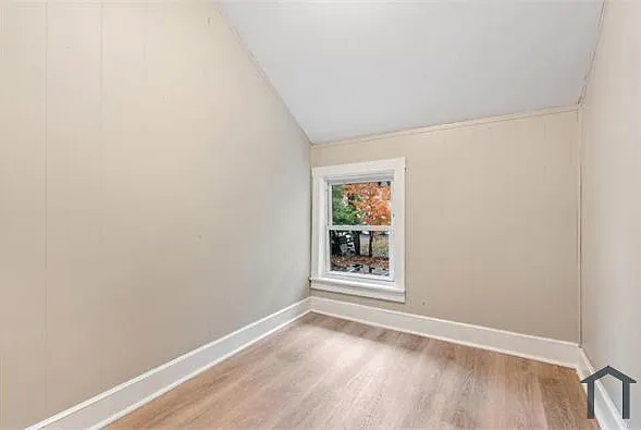 14 C St #14 — Photo 10
