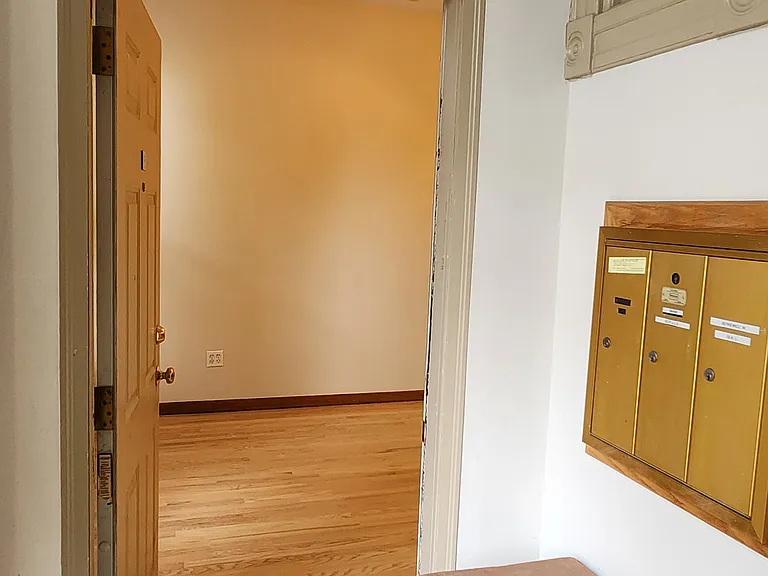 1436 N Paulina St #1F — Photo 22
