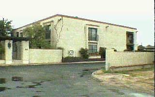 1st image of 921 N Chrysler Dr APT 13