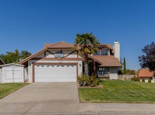 15760 Nassau Dr, Victorville, CA 92395