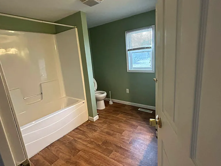 329 Louise Ave — Photo 3