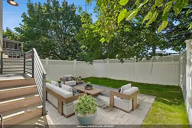 121A Clinton Avenue