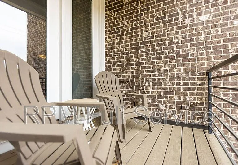 505B Wedgewood Ave — Photo 13