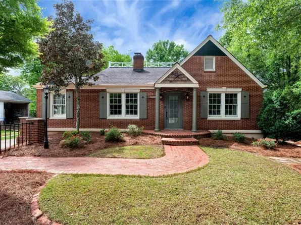 952 Wayside St NW, Cornelia, GA 30531
