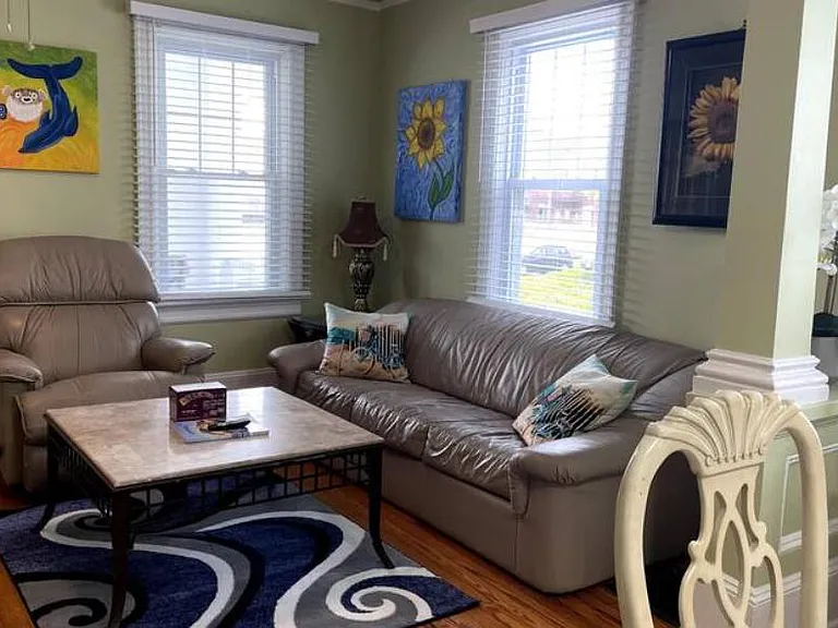 317 Elberon Ave — Photo 7