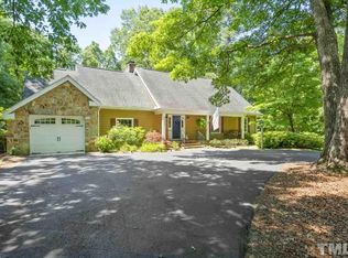 6509 Wilshire Dr, Fuquay Varina, NC 27526