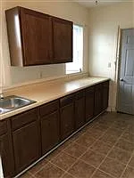 604 E Erie St #3 — Photo 3