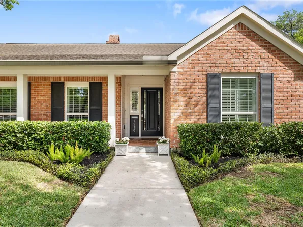 7910 Highmeadow Dr, Houston, TX 77063