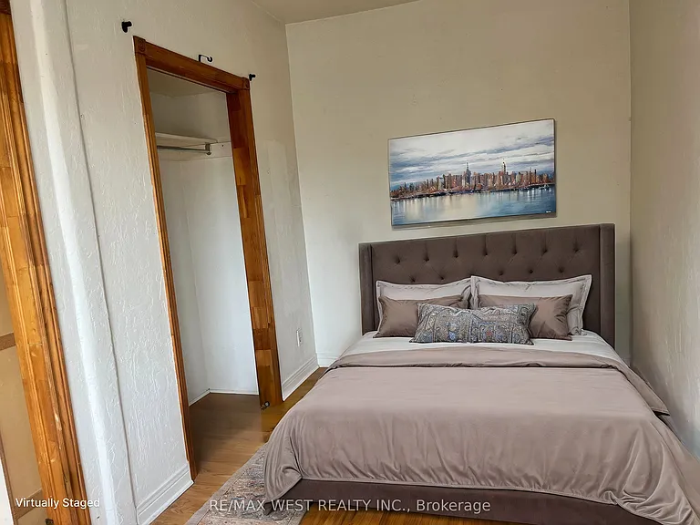 4902 Dundas St W #1 — Photo 13