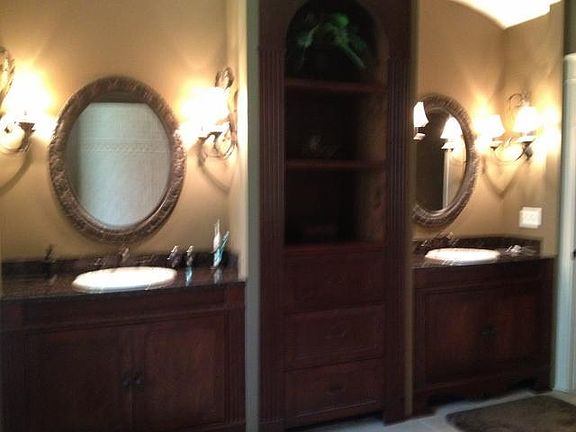 5th image of 18475 Iroquois Dr