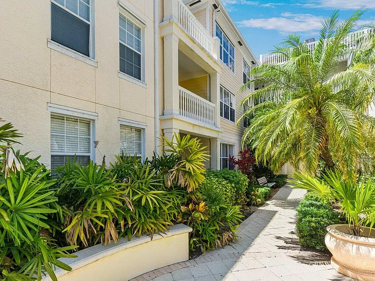 276 Murcia Dr #213 — Photo 25