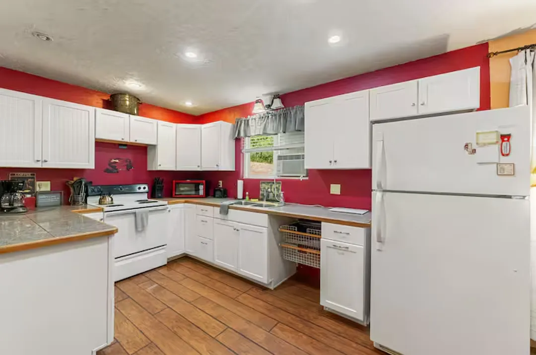 3 bed, 2.0 bath, 1256 sqft, $1,700 — Photo 4