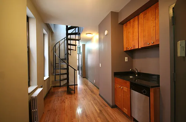 Rented by MetroNest | media 25