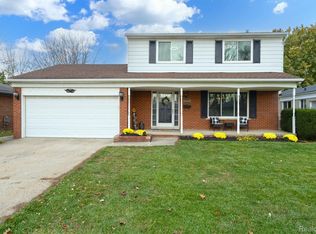 13659 Heritage Rd, Sterling Heights, MI 48312