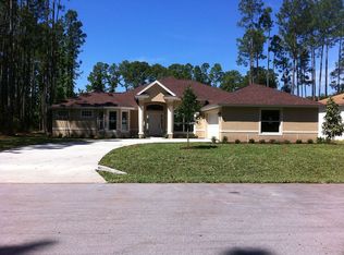 8 Farnell Ln, Palm Coast, FL 32137