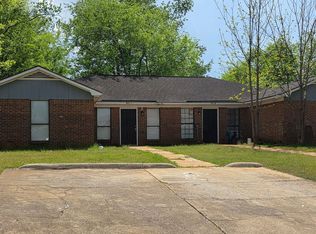 411 Station Crossing Dr APT B, Albany, GA 31721