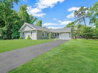 40 Deer Path Rd, Central Islip, NY 11722