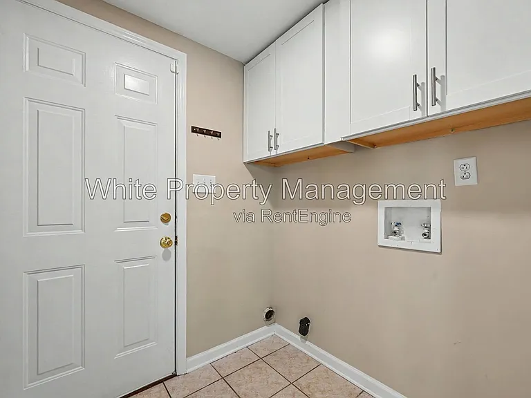 9201 Hanworth Trace Dr — Photo 21